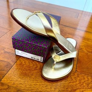 Tory Burch - Benton Thong - Metallic Calf Leather